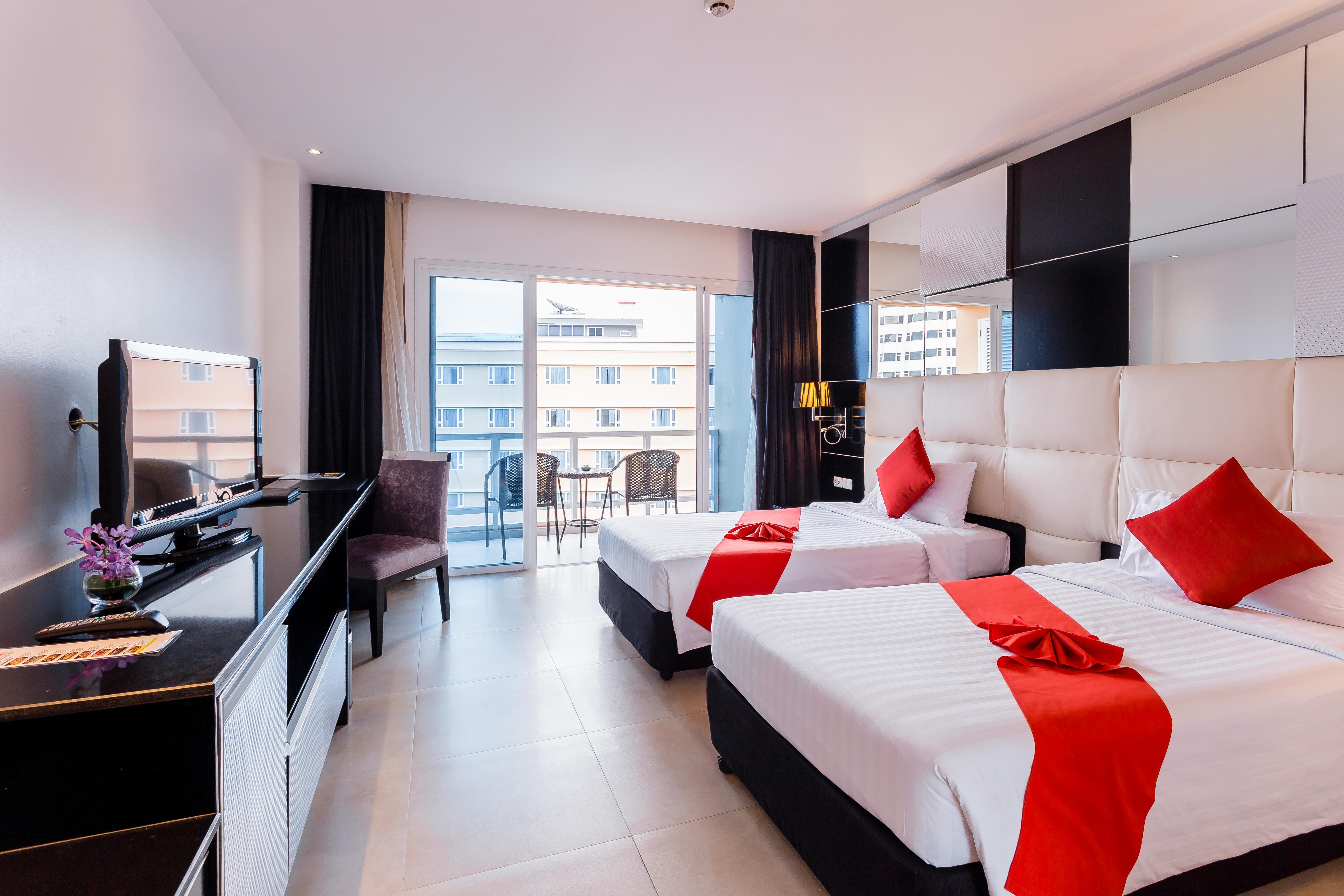 Nova Platinum Hotel Pattaya Ngoại thất bức ảnh