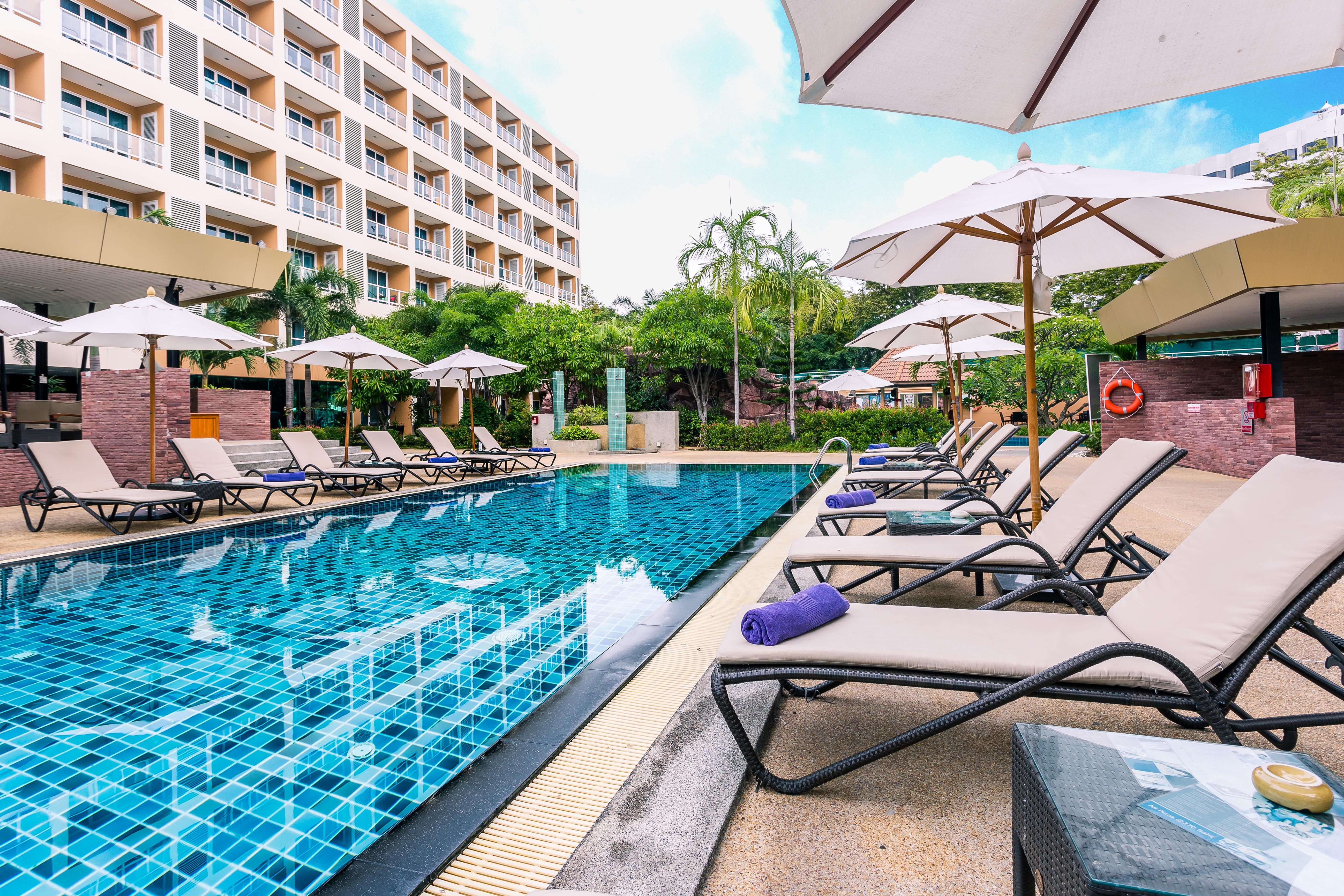 Nova Platinum Hotel Pattaya Ngoại thất bức ảnh
