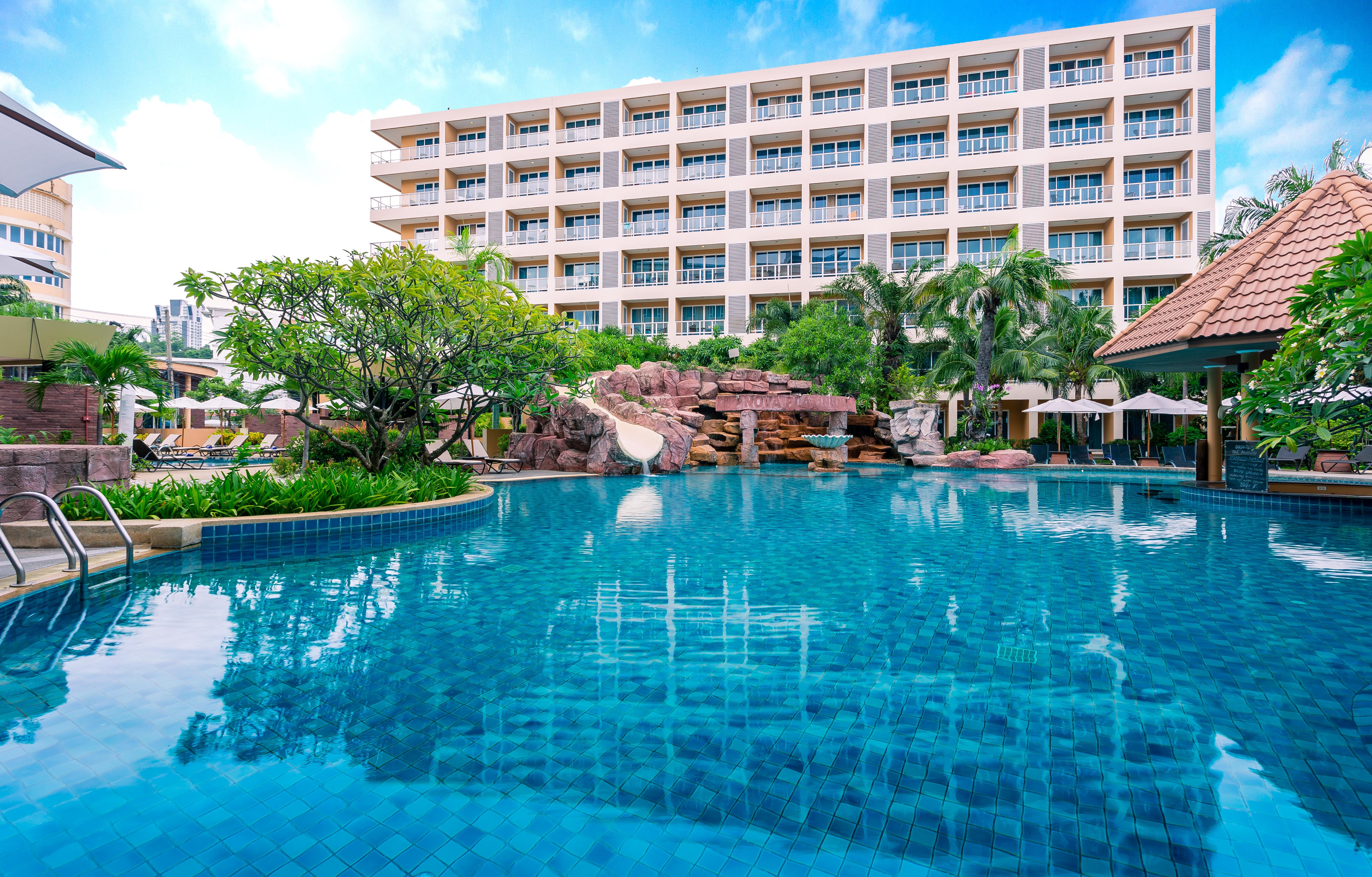Nova Platinum Hotel Pattaya Ngoại thất bức ảnh
