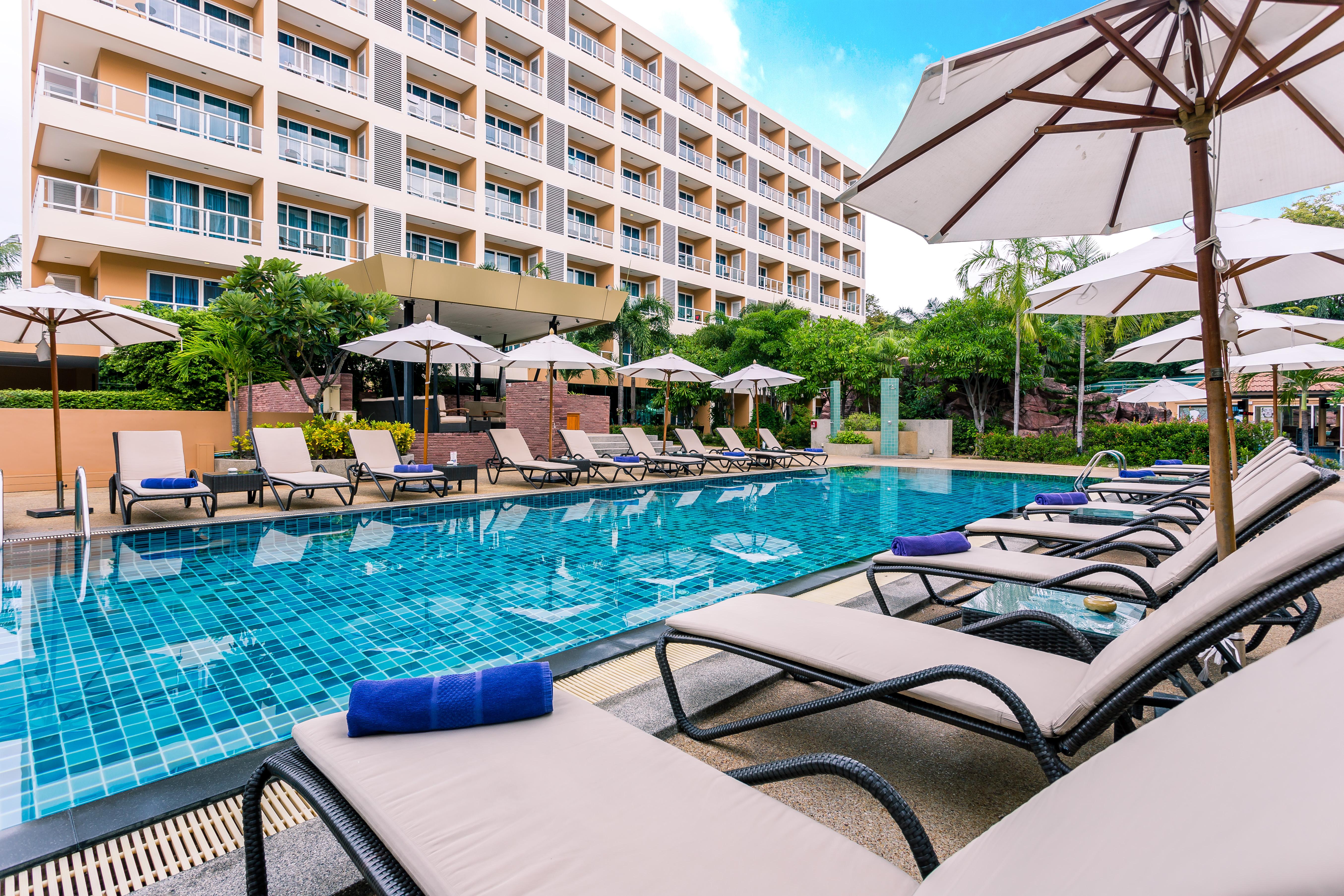 Nova Platinum Hotel Pattaya Ngoại thất bức ảnh